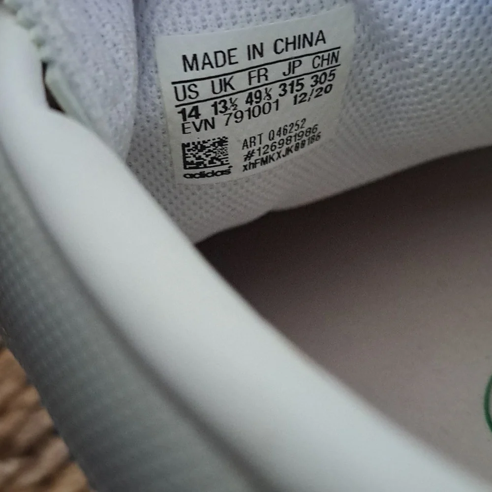 Adidas Stan Smith trending brand